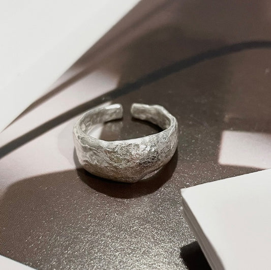 Whole body s925 sterling silver hammer pattern handmade collection niche design high sense ins style versatile fashion men's and women's rings