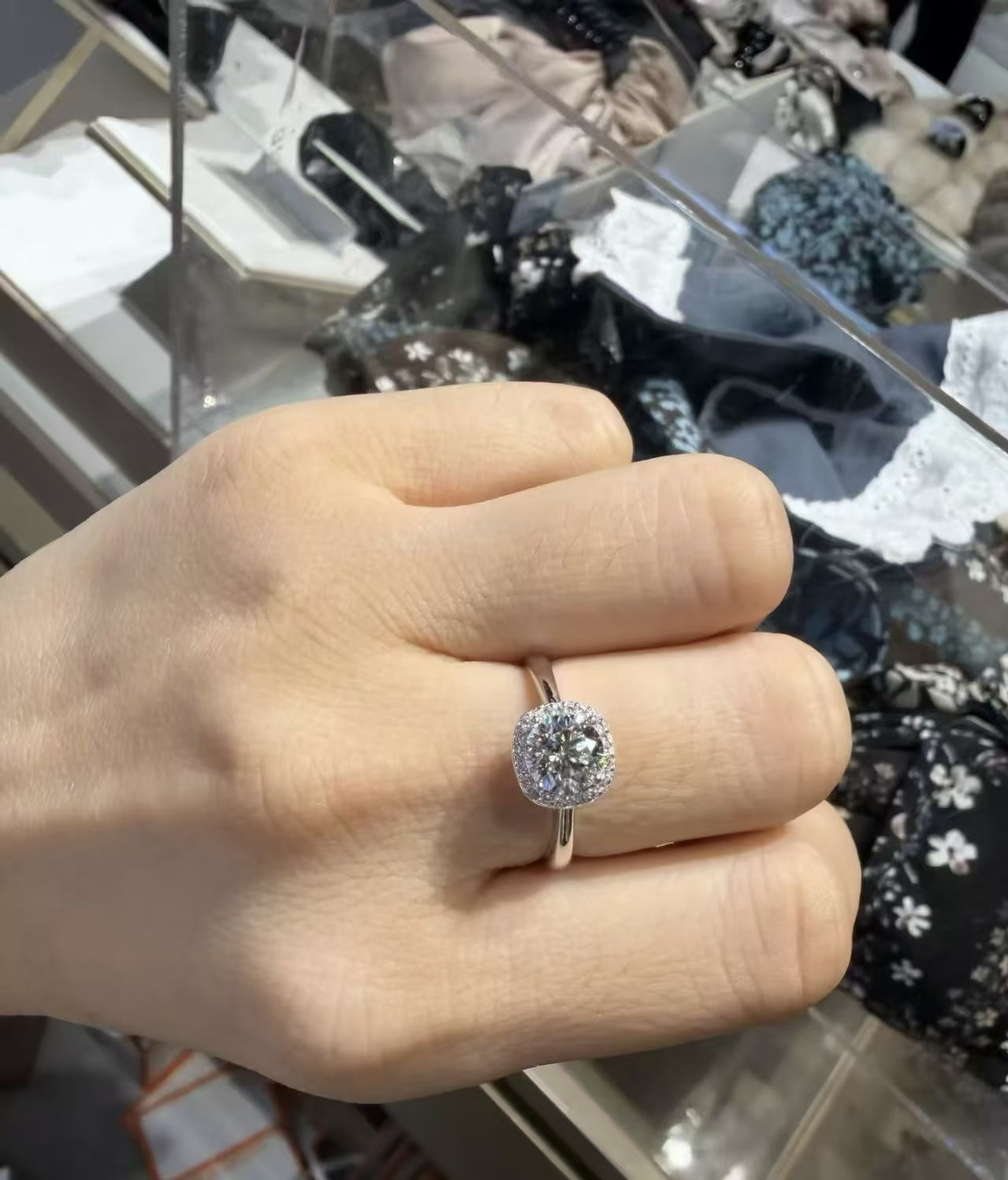 Imitation S925 silver square bag ring, high-end moissanite diamond ring, light luxury