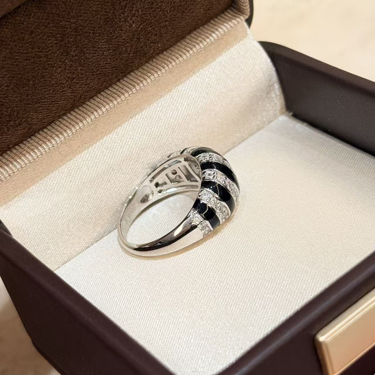 S925 sterling silver, black enamel zebra ring, high-end sparkling design, medieval Italian classic