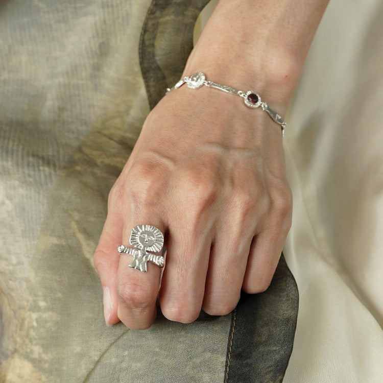 S925 sterling silver hug ring, niche design, leisurely retro fun, simple and fashionable