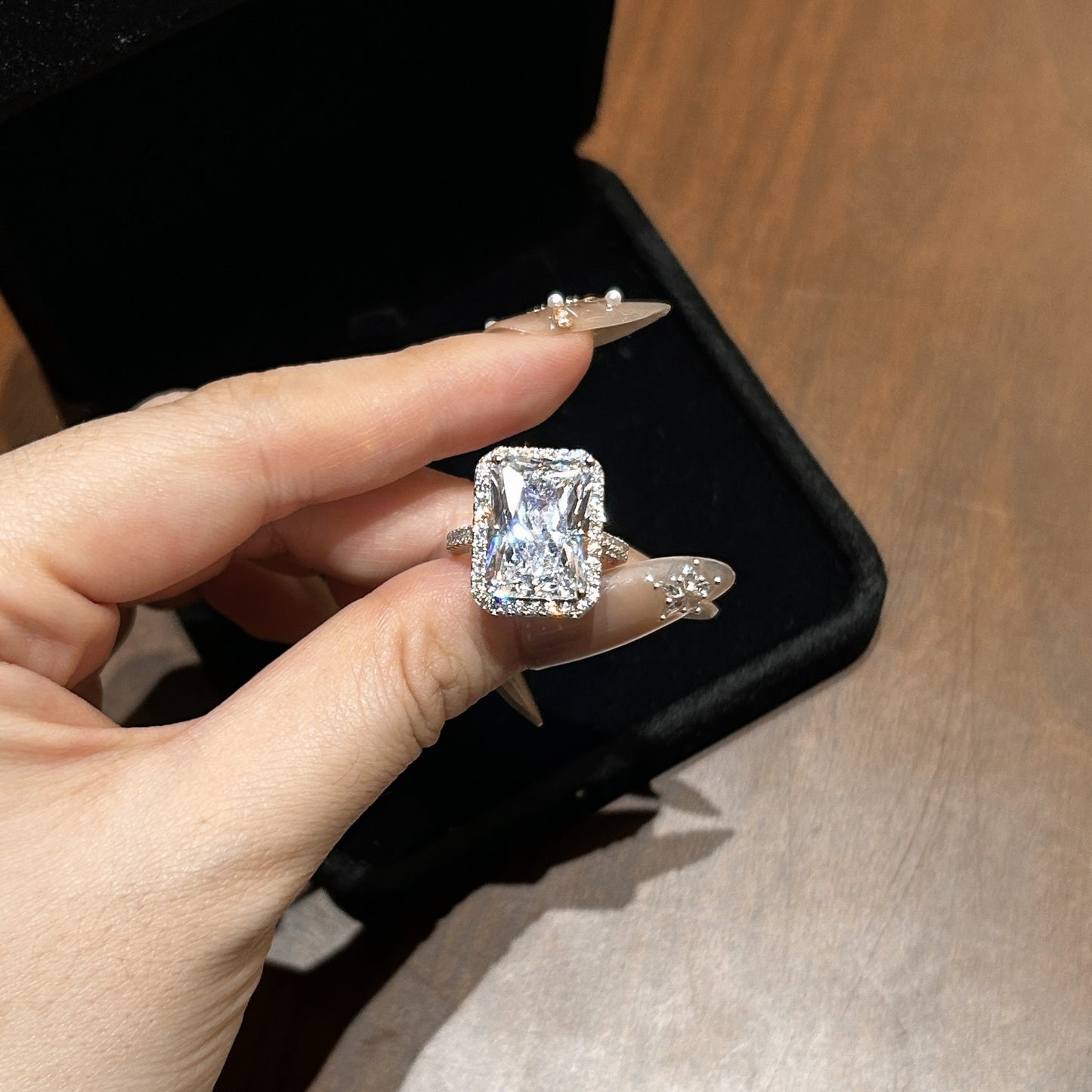 S925 Sterling Silver 8A High Carbon Diamond Rectangular Triangular Denier Cut Luxury Group Ring