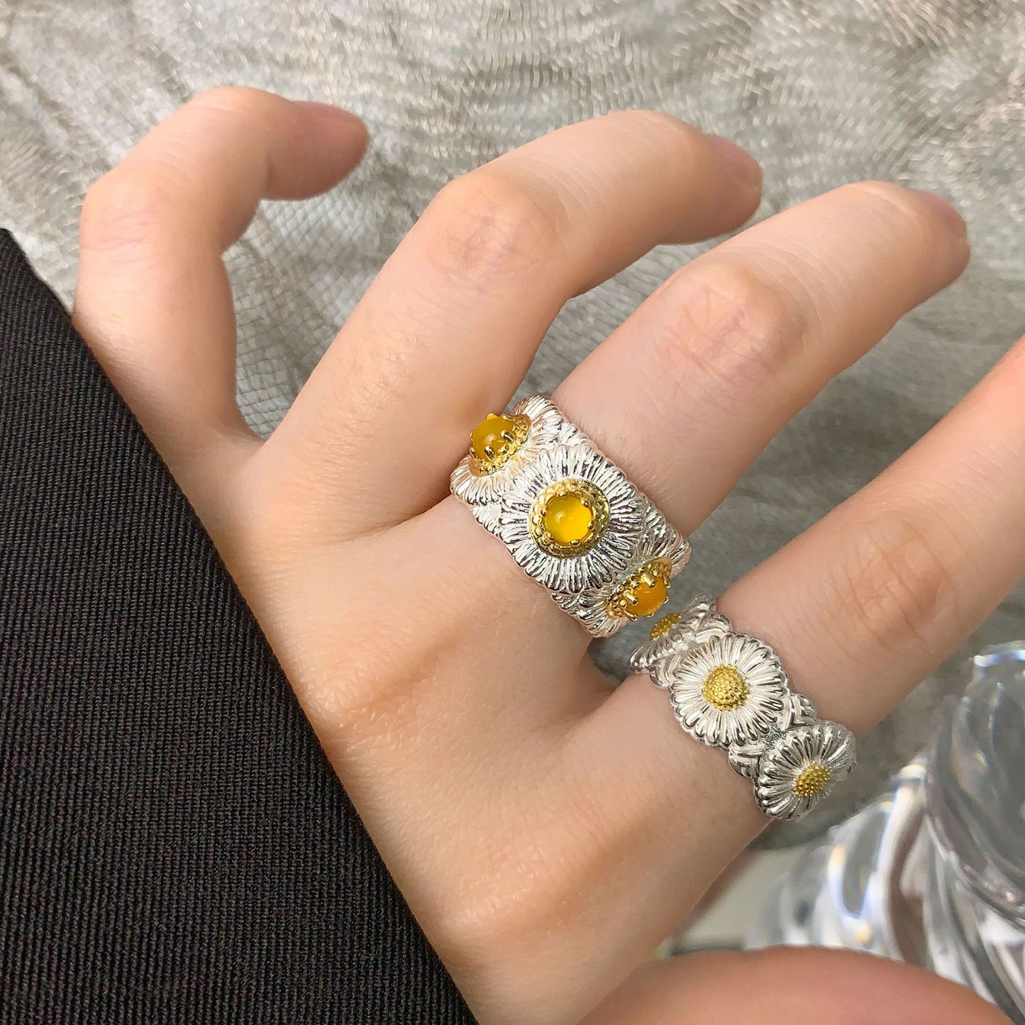1928 blue and yellow agate daisy ring for women's high sense S925 sterling silver ins niche two-color silver ring