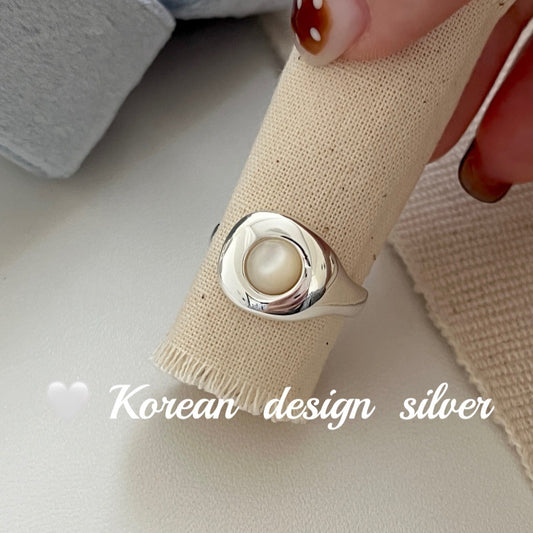 Korean niche design silver jewelry S925 sterling silver temperament white fritillary open ring high-end stacking
