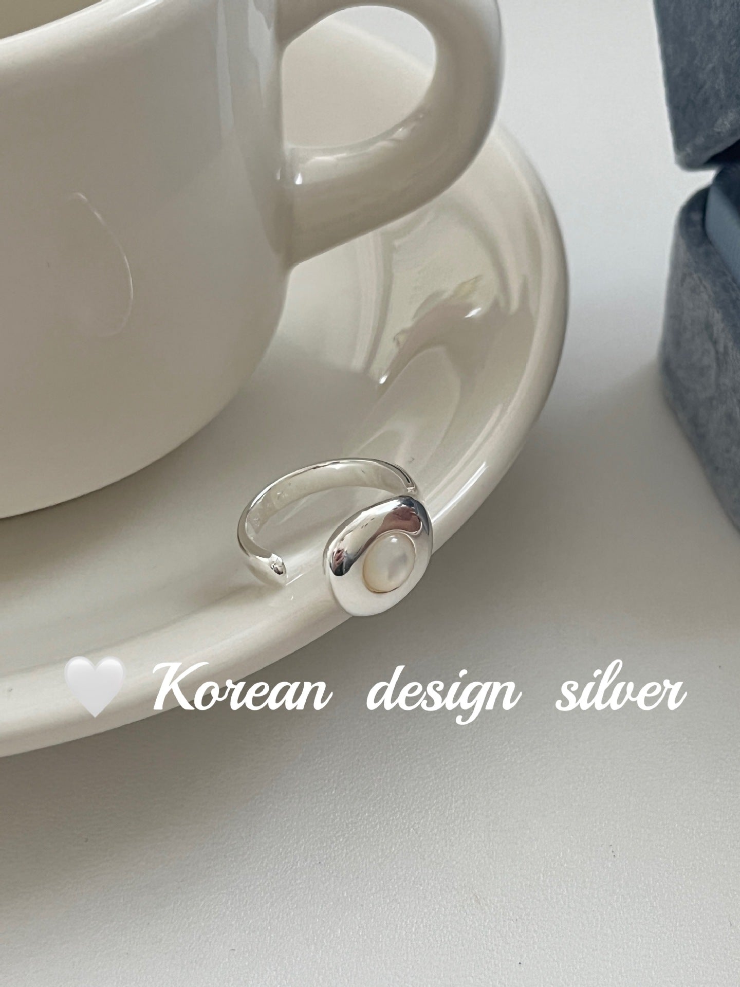 Korean niche design silver jewelry S925 sterling silver temperament white fritillary open ring high-end stacking