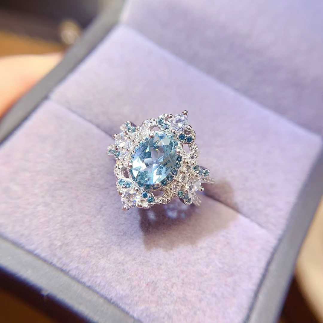 Natural Aquamarine Ring S925 Silver Inlaid Light Luxury Premium Design High Clarity Luxury Gifts for Important Occasions