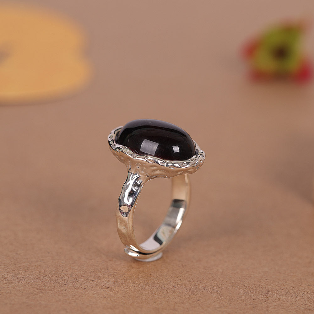 S925 silver fashion simple ring inlaid with egg surface amber light luxury hammer ring personalized jewelry